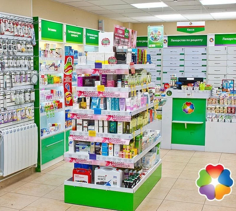 Свободный доступ к косметике и лекарствам в аптеках Ригла